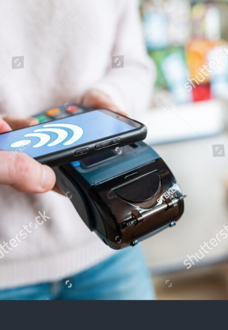 https://secretariatmedical360.fr/wp-content/uploads/2025/12/stock-photo-the-seller-holds-a-payment-terminal-and-the-man-pays-for-the-purchase-using-a-smartphone-online-1668337405-450x650.jpg